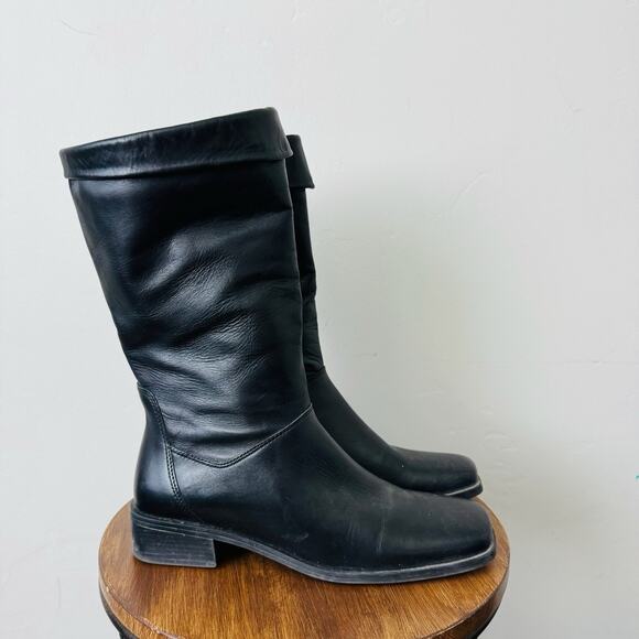 Naturalized Black Leather Calf Boots Women’s Size 8 - Picture 4 of 9